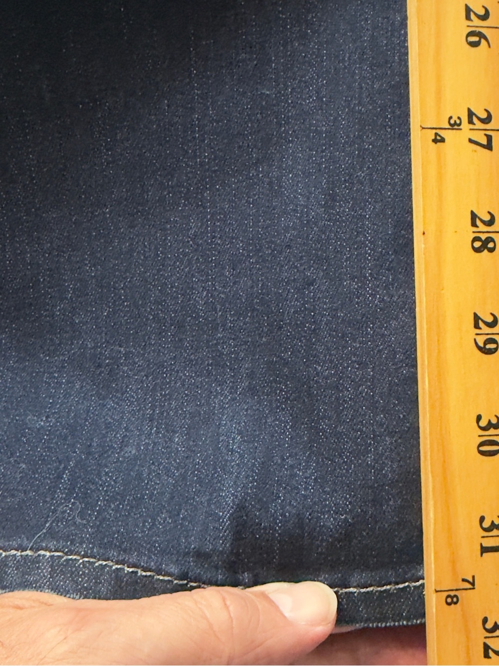 NWT Women's Rock Revival Women's Dark Embellished Pocket Jeans Size 29/32" - Picture 3 of 9